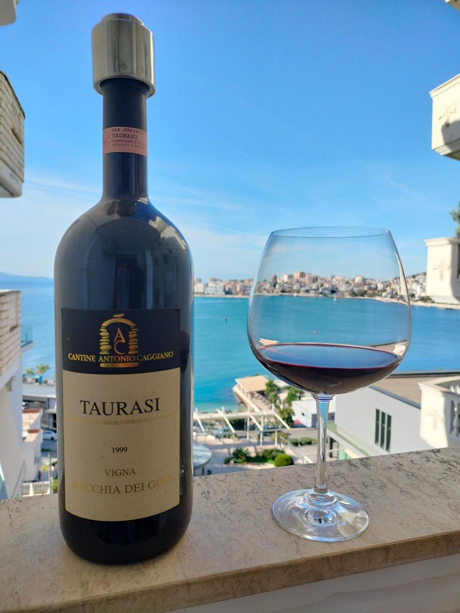Taurasi Red Saranda 아파트 외부 사진